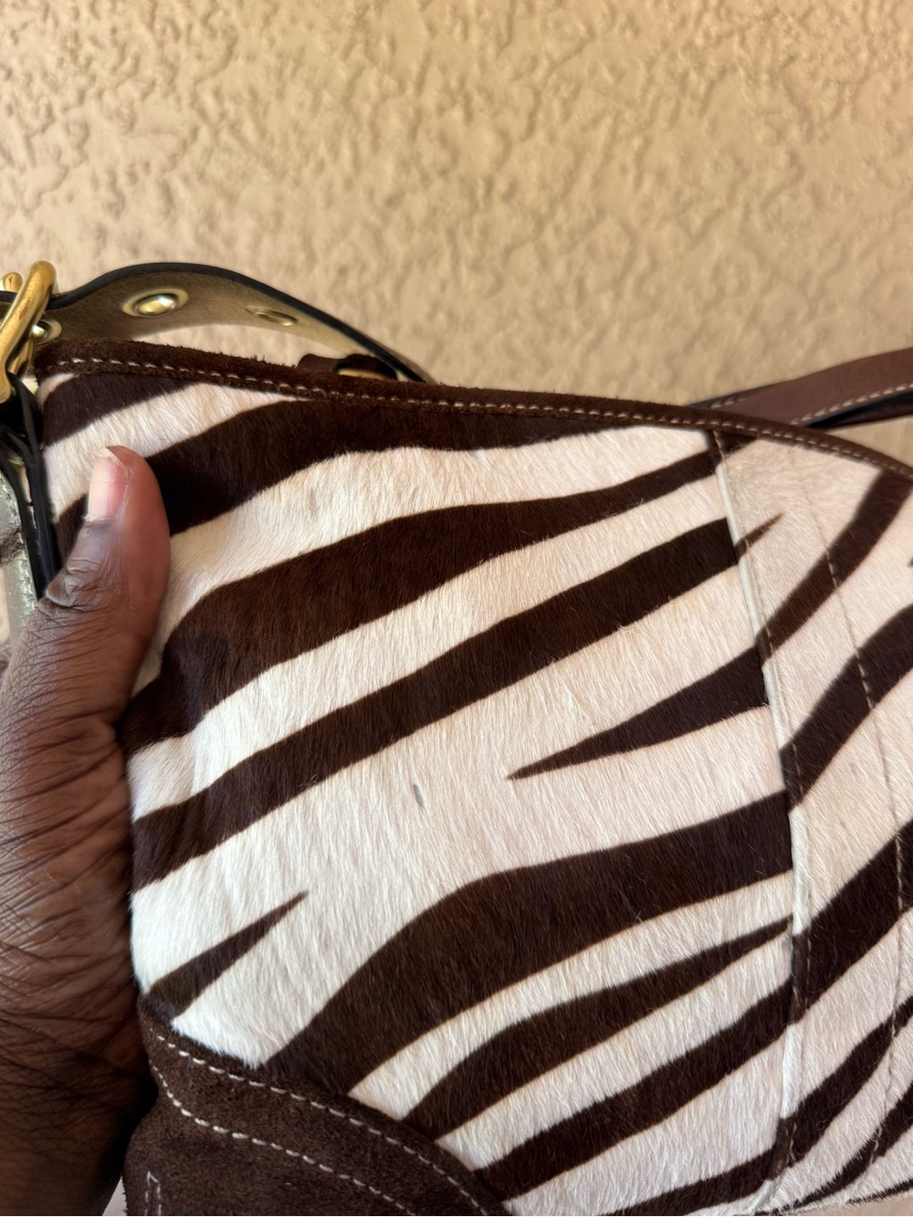 *SOLD*Coach east west Zebra calf hair Bag - Picture 7 of 11